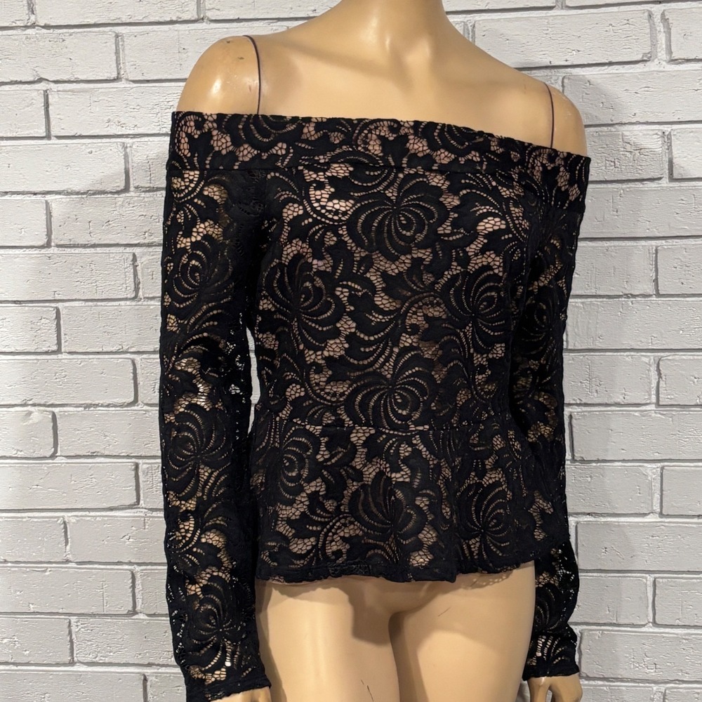 BCBGMAXAZRIA Black Floral Lace Off the Shoulder Peplum Top Size M Nude Lining